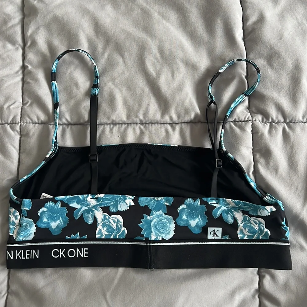 Calvin Klein bralet - Picture 2 of 3